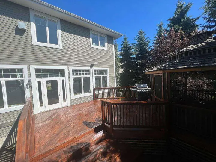 siding painting edmonton